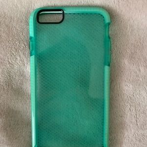 iPhone 6 Plus Tech21 phone case
